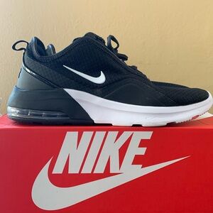 Women’s Nike Air Max Motion 2 - Size 10